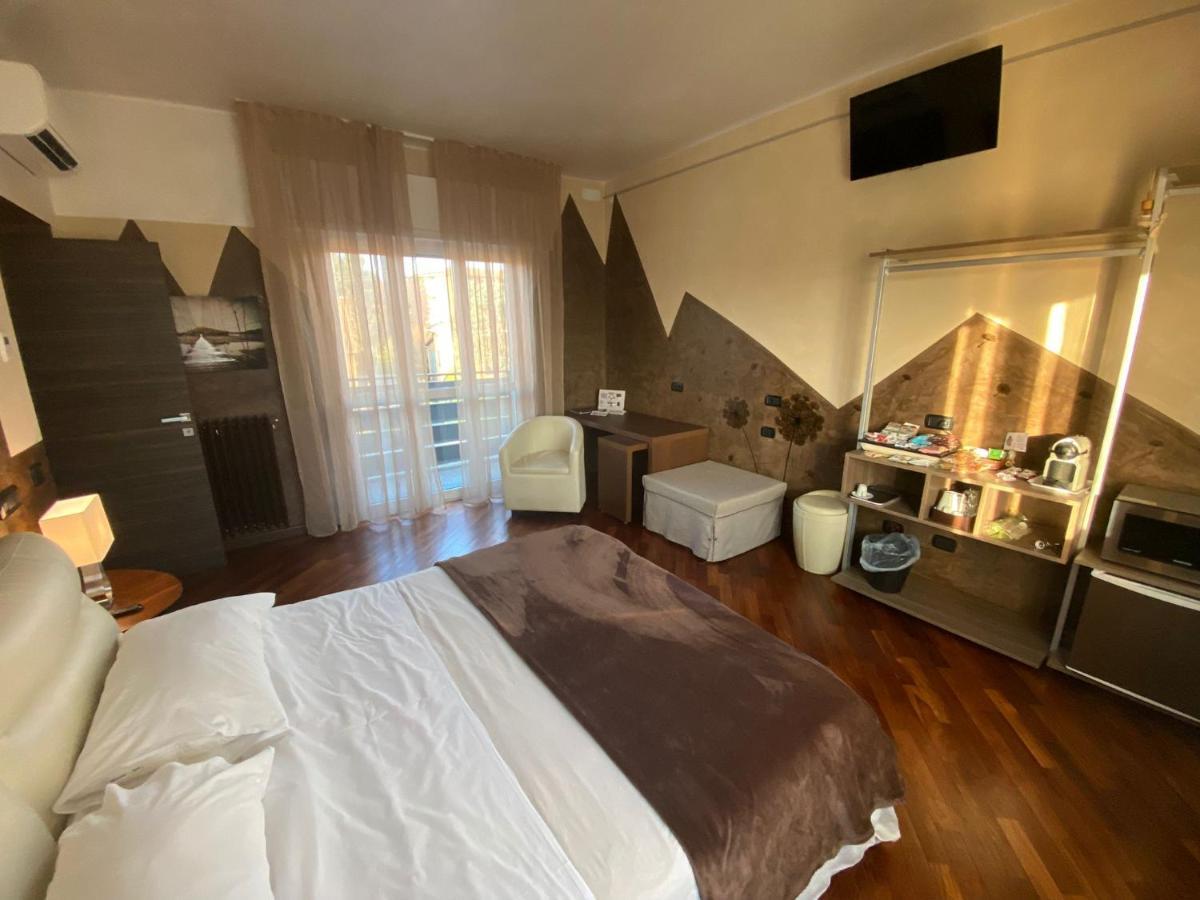 B2In Suite & Office Capriate San Gervasio Esterno foto