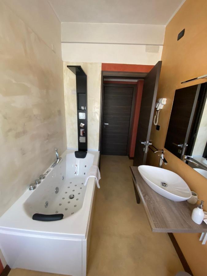 B2In Suite & Office Capriate San Gervasio Esterno foto